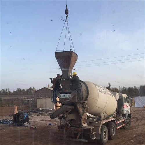 兴安盟“精准瞄准”—— 吊车的 “定位导航” 技术